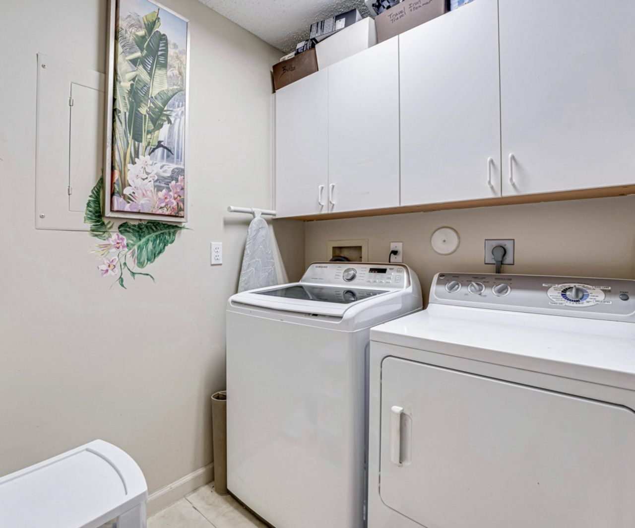 9817 Seacrest Circle, Unit 201, Boynton Beach, FL 33437 Photo