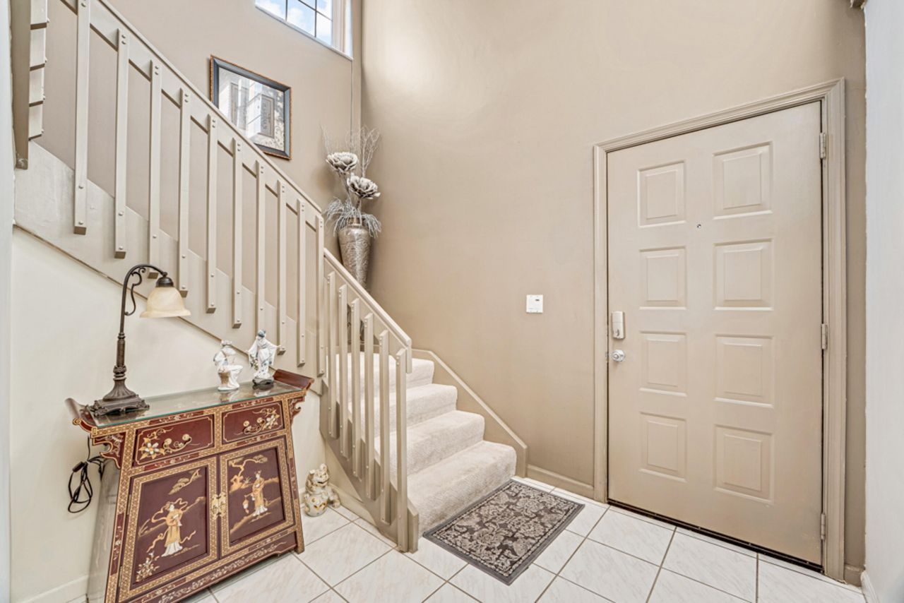 9817 Seacrest Circle, Unit 201, Boynton Beach, FL 33437 Photo
