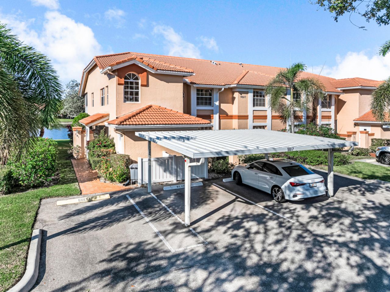 9817 Seacrest Circle, Unit 201, Boynton Beach, FL 33437 Photo