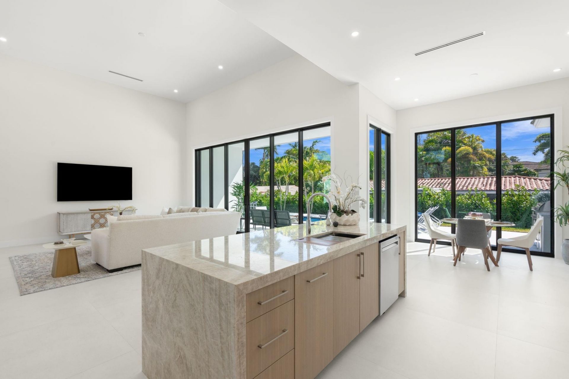 2724 NE 21st Court, Fort Lauderdale, FL 33305 Photo