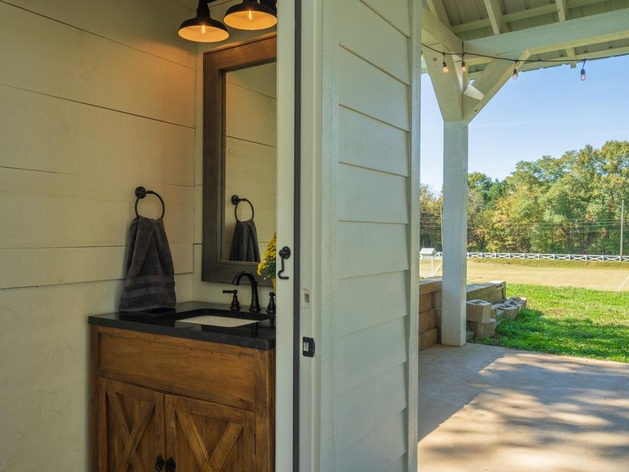 Property Image 140