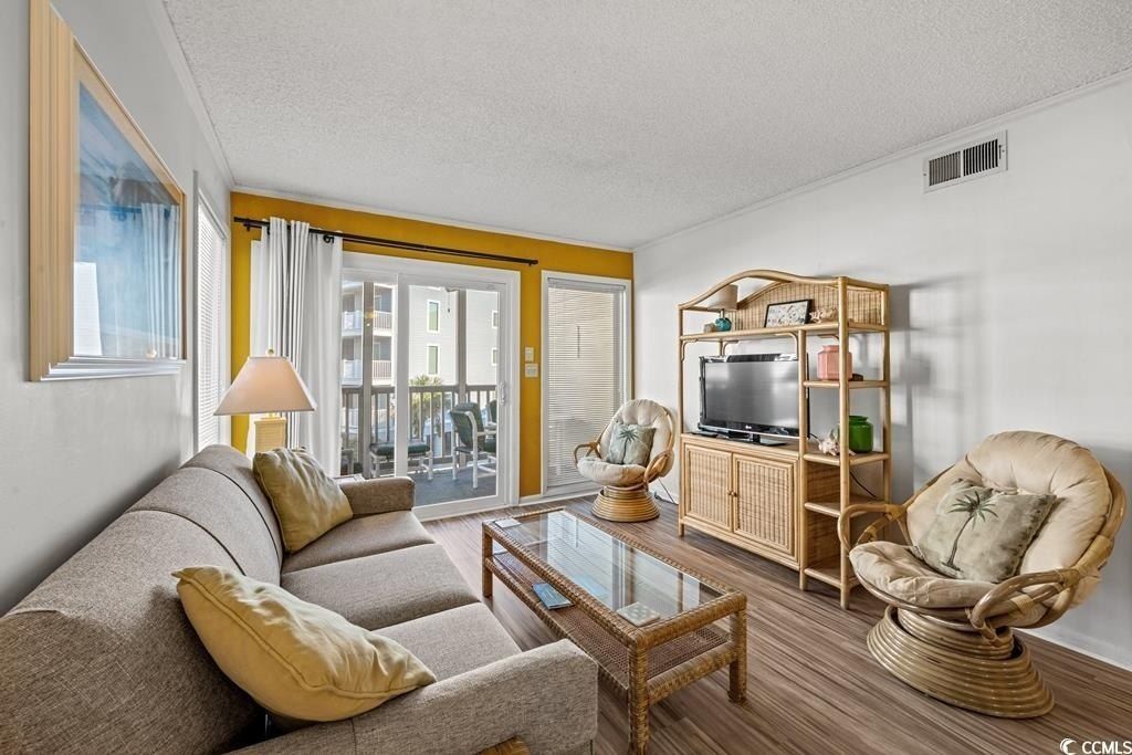 9570 Shore Dr. Photo 8