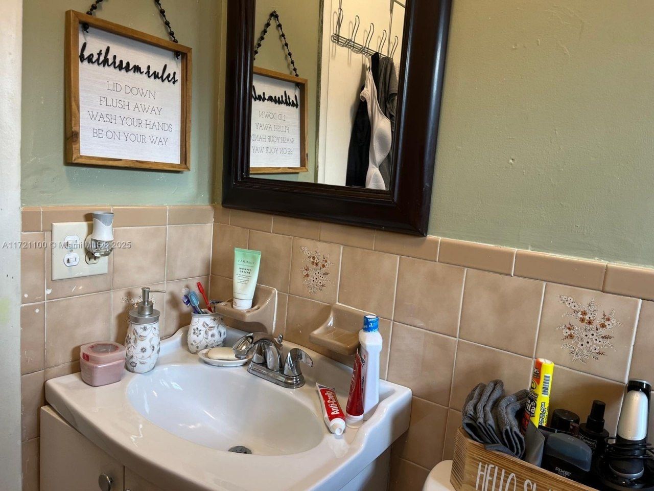 6760 W 6th Ct, Hialeah, FL 33012 Photo