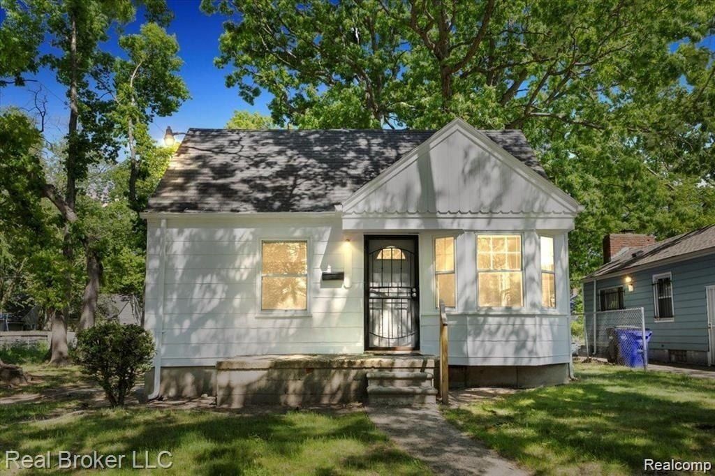 19974 Ferguson Street, Detroit, MI 48235 Main Photo