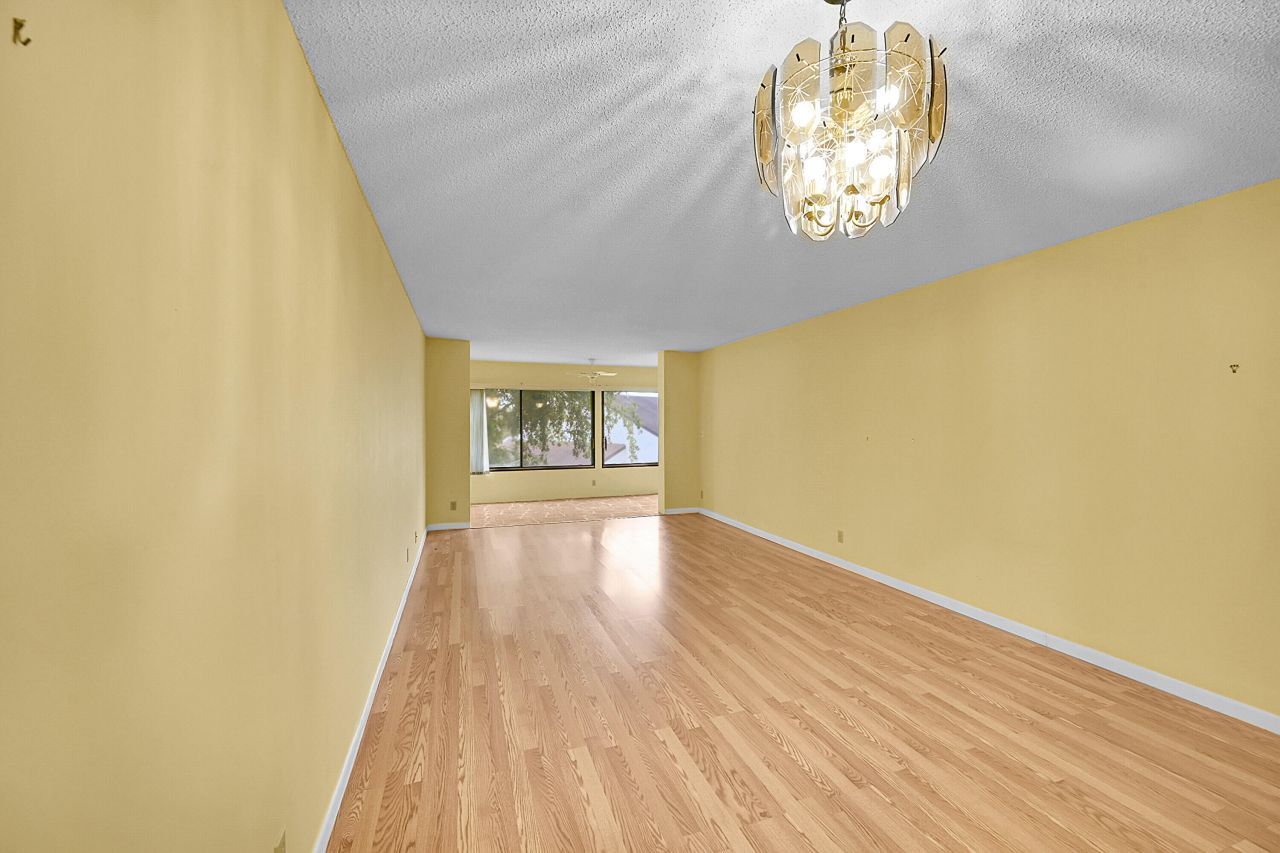 3154 Via Poinciana, Unit 306, Lake Worth, FL 33467 Photo