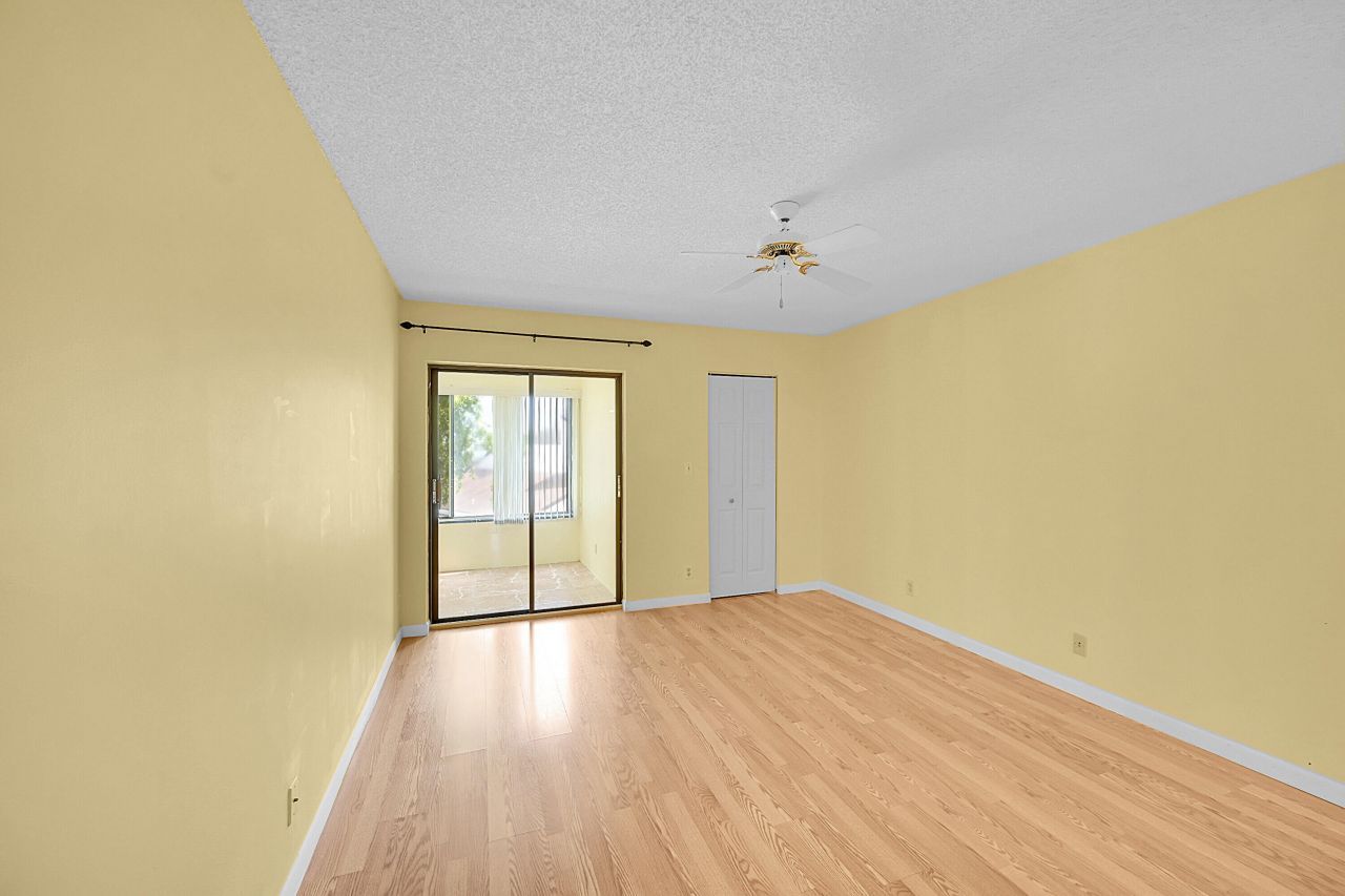3154 Via Poinciana, Unit 306, Lake Worth, FL 33467 Photo