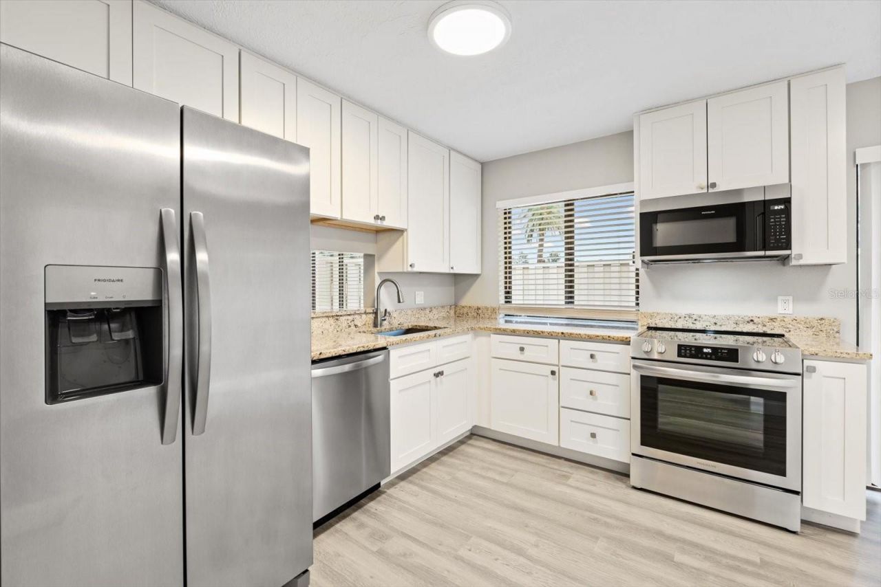 6401 Pelican Drive, Unit 80A, Bradenton, FL 34210 Photo