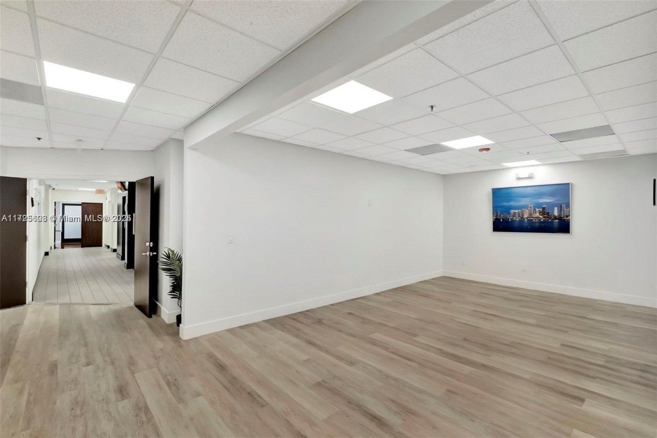 12550 Biscayne Blvd, Unit 800-15, North Miami, FL 33181 Photo