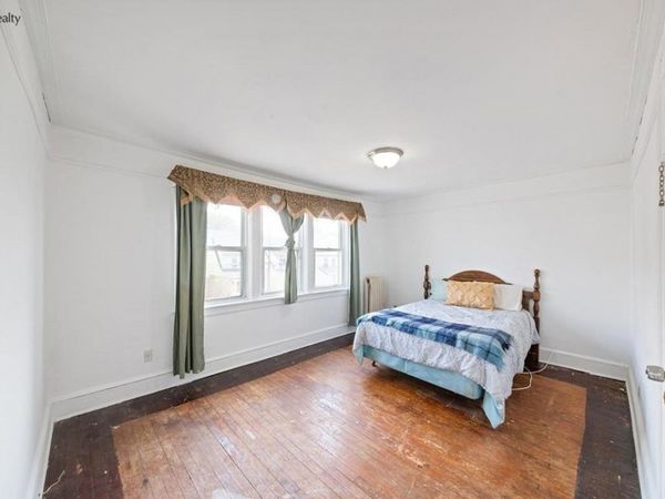 88-20 215th Street, Unit Building, Queens, NY 11427