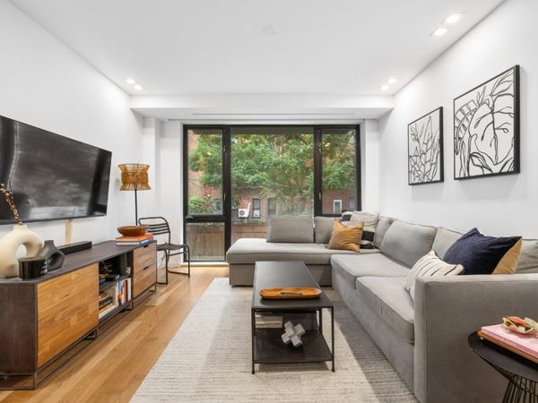 548 Lafayette Avenue, Unit 2-B, Brooklyn, NY 11205