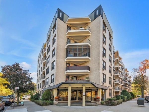 1874 Pelham Parkway S, Unit 4-R, Bronx, NY 10461