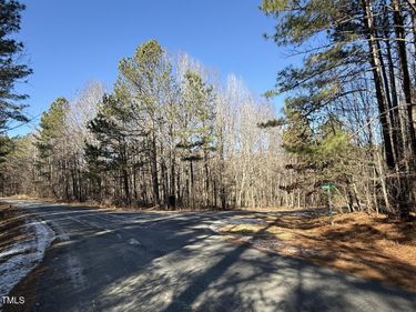 33 Henry Court, Chapel Hill, NC 27516