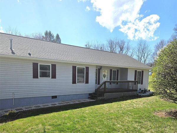 271 Stradley Mountain Road, Asheville, NC 28806