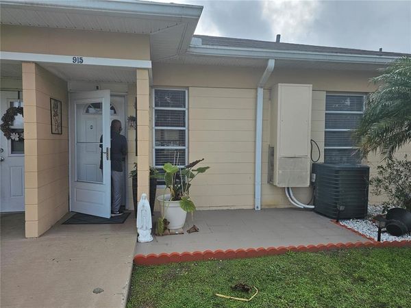 915 CLUB CIRCLE, LAKESHORE, FL 33854