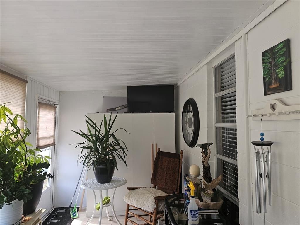 915 Club Circle, Lakeshore, FL 33854 Photo