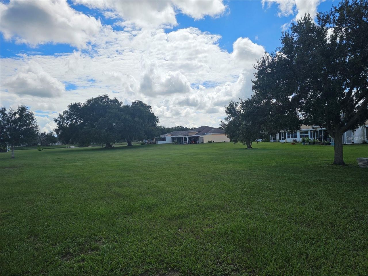 915 Club Circle, Lakeshore, FL 33854 Photo