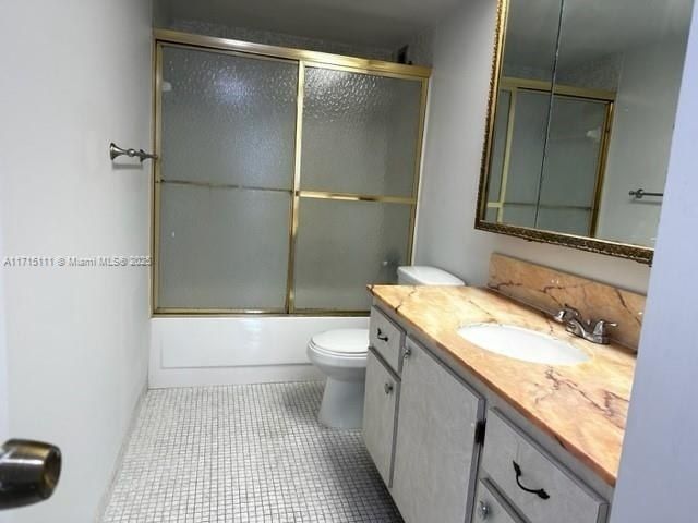 5401 Collins Ave, Unit 223, Miami Beach, FL 33140 Photo