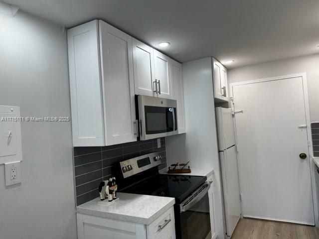 5401 Collins Ave, Unit 223, Miami Beach, FL 33140 Photo