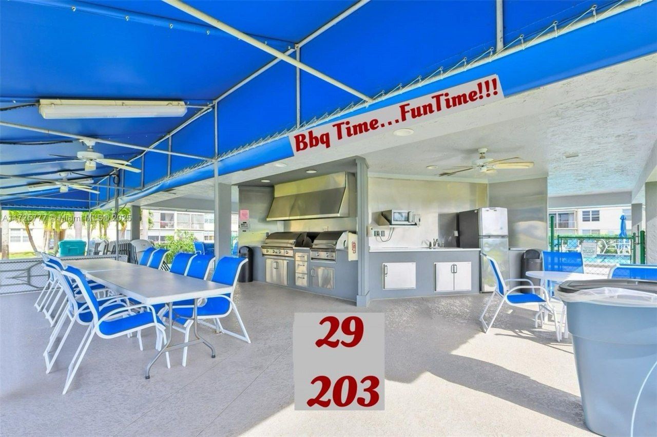 611 S Hollybrook Dr, Unit 203, Pembroke Pines, FL 33025 Photo