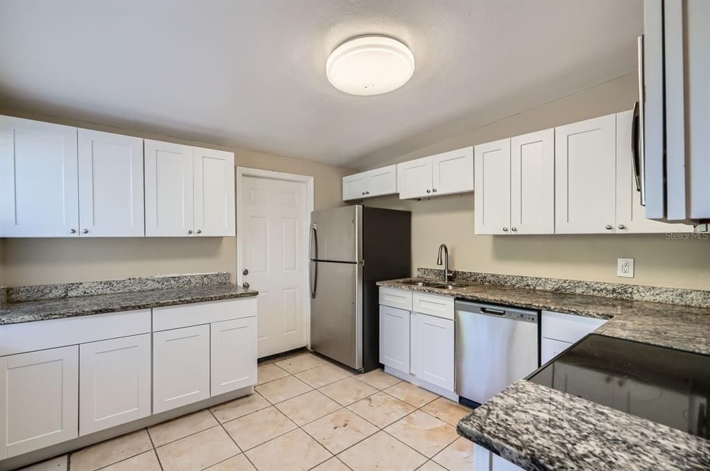 634 Newton Avenue S, Saint Petersburg, FL 33701 Photo