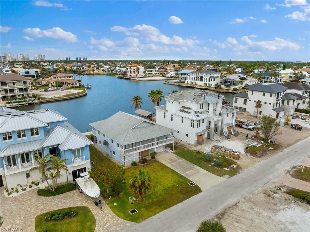 259 Trade Winds Ave, Naples, FL 34108 Photo