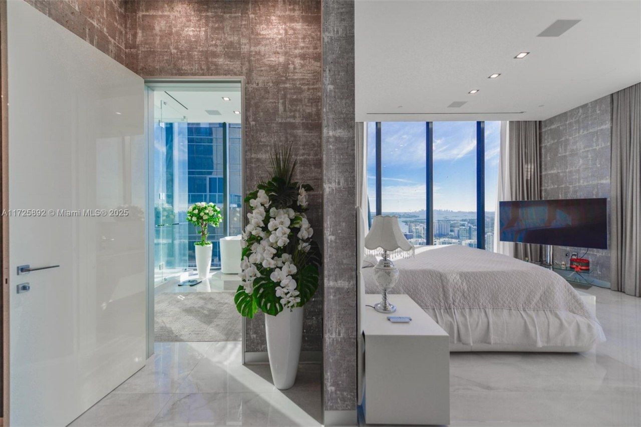 17141 Collins Ave, Unit 3602, Sunny Isles Beach, FL 33160 Photo