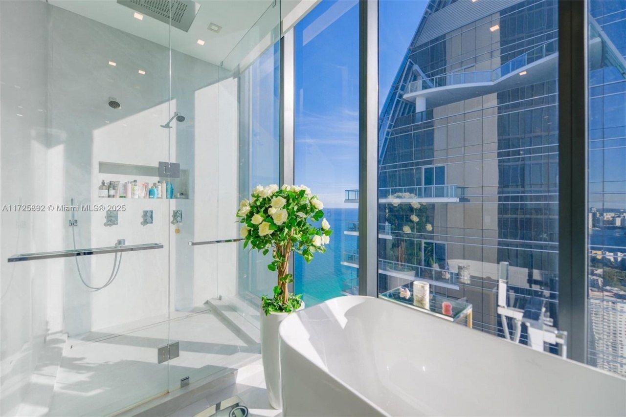 17141 Collins Ave, Unit 3602, Sunny Isles Beach, FL 33160 Photo