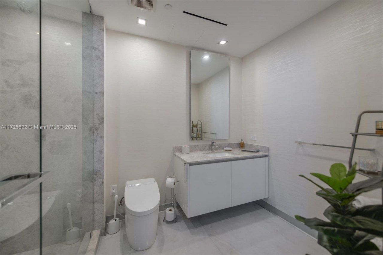 17141 Collins Ave, Unit 3602, Sunny Isles Beach, FL 33160 Photo