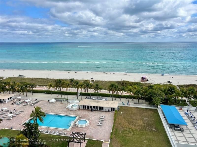 5005 Collins Avenue, Unit 1210, Miami Beach, FL 33140 Photo