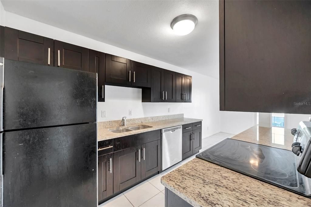 107 Seahorse Drive Se, Unit A, Saint Petersburg, FL 33705 Photo