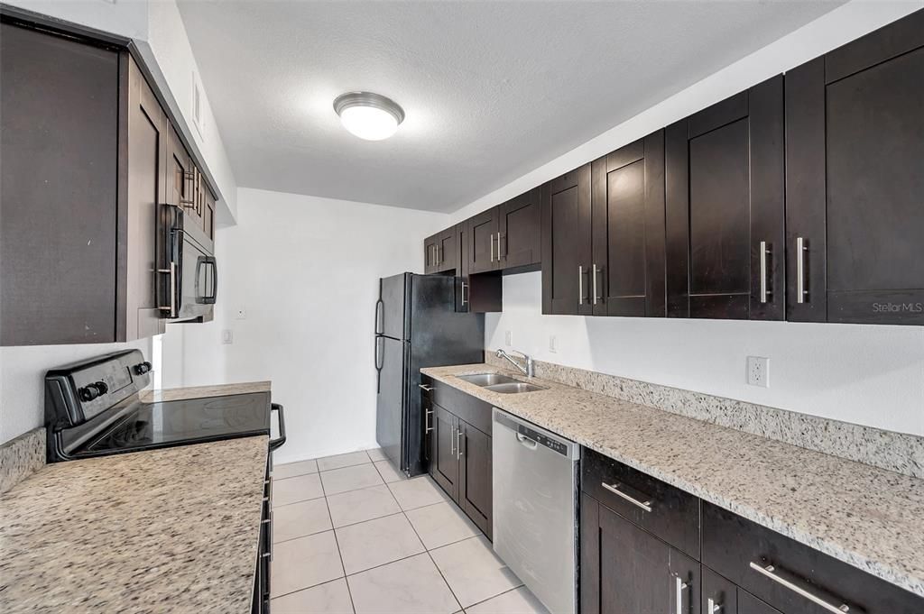 107 Seahorse Drive Se, Unit A, Saint Petersburg, FL 33705 Photo