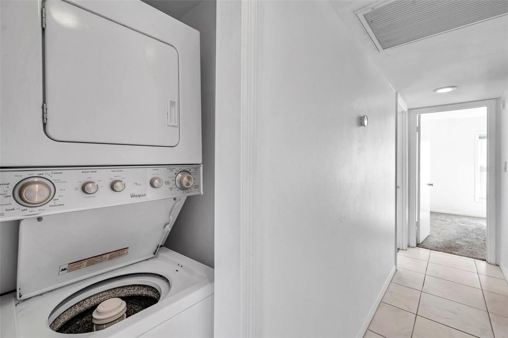 107 Seahorse Drive Se, Unit A, Saint Petersburg, FL 33705 Photo