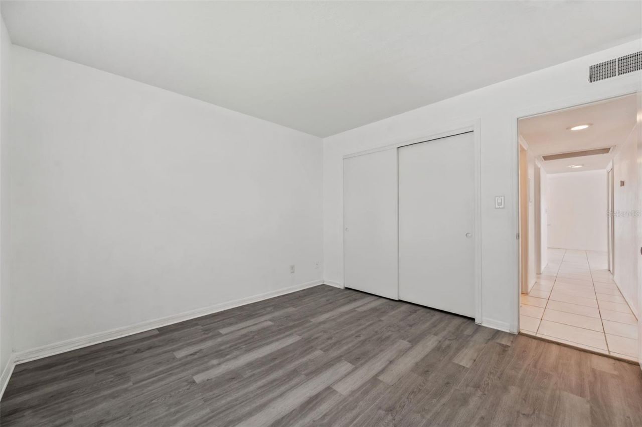 107 Seahorse Drive Se, Unit A, Saint Petersburg, FL 33705 Photo