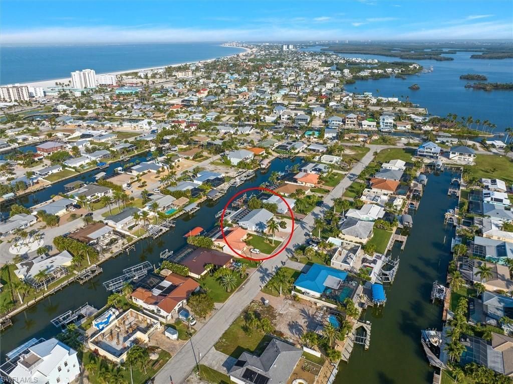 16 Palmview Blvd, Fort Myers Beach, FL 33931 Photo