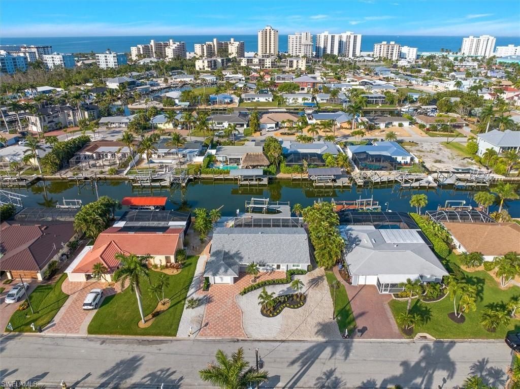 16 Palmview Blvd, Fort Myers Beach, FL 33931 Photo