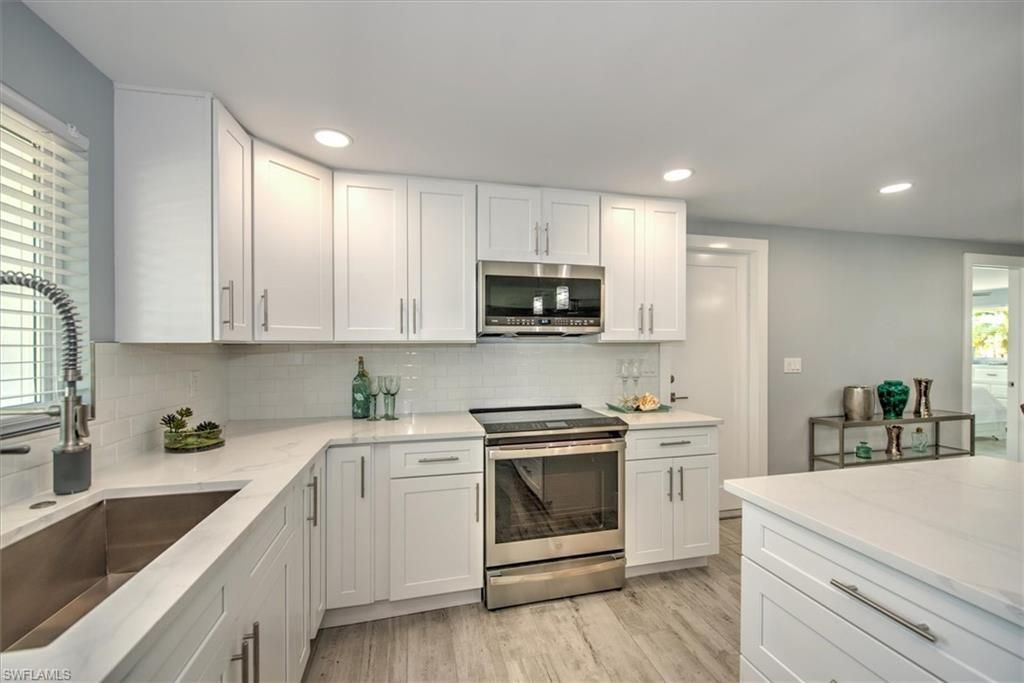 16 Palmview Blvd, Fort Myers Beach, FL 33931 Photo