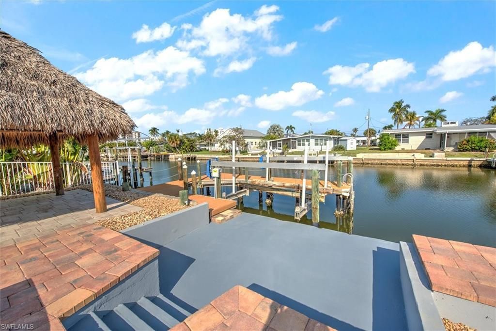 127 Albatross St, Fort Myers Beach, FL 33931 Photo