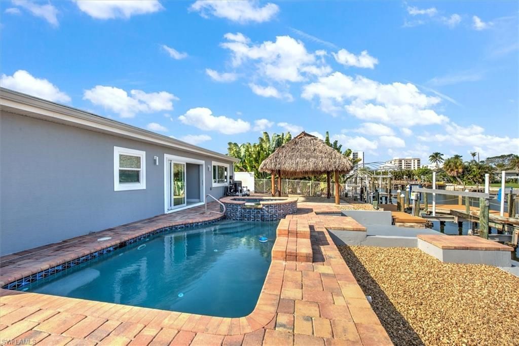 127 Albatross St, Fort Myers Beach, FL 33931 Photo