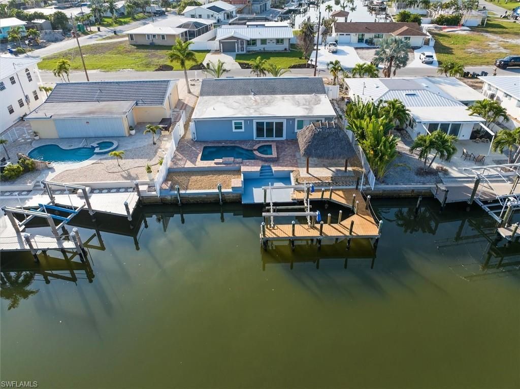 127 Albatross St, Fort Myers Beach, FL 33931 Photo