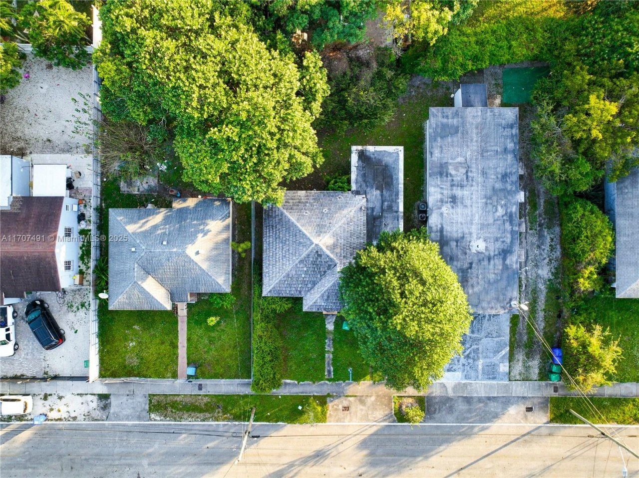 1770 NW 55th Ter, Miami, FL 33142 Photo