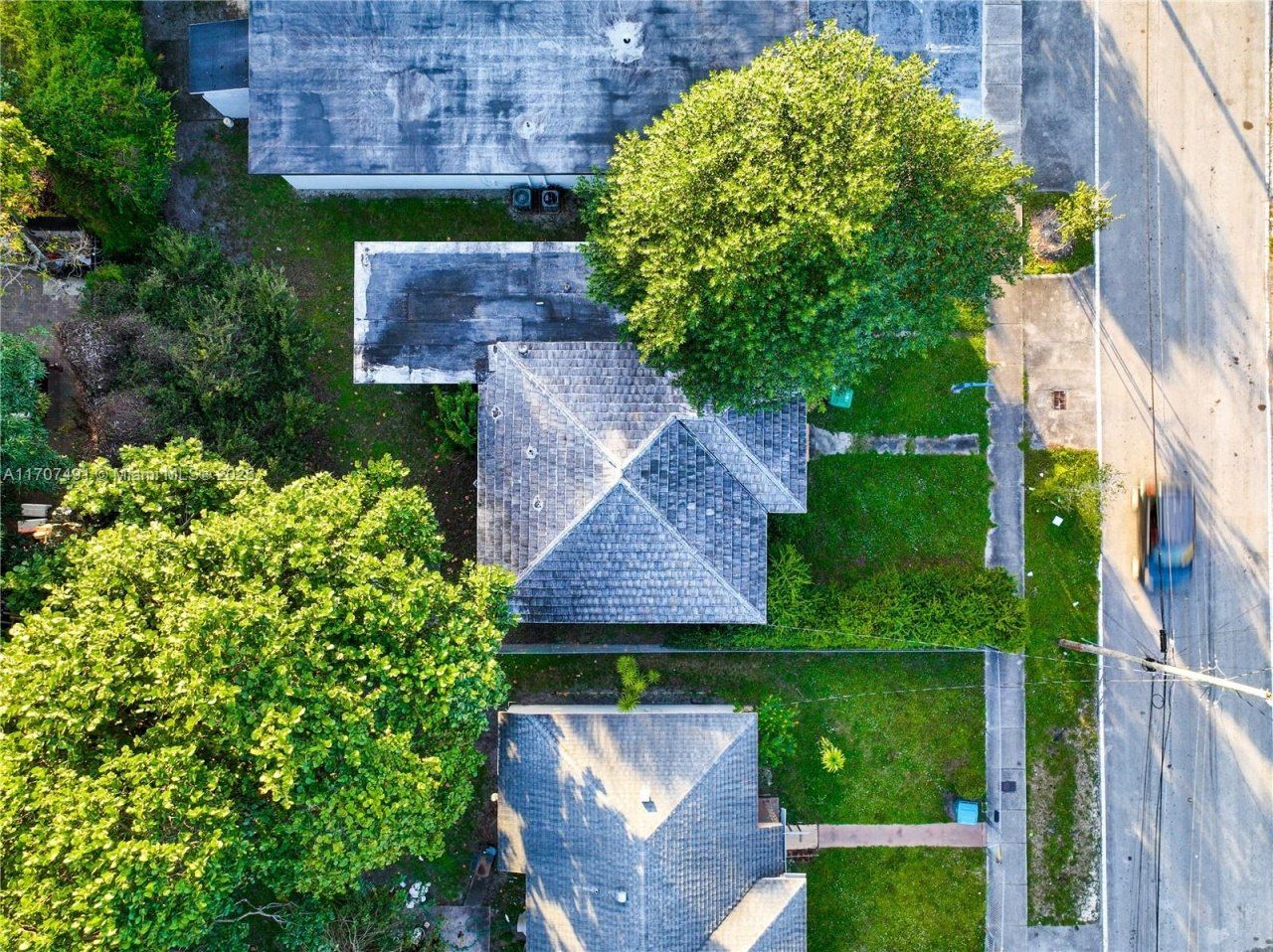 1770 NW 55th Ter, Miami, FL 33142 Photo