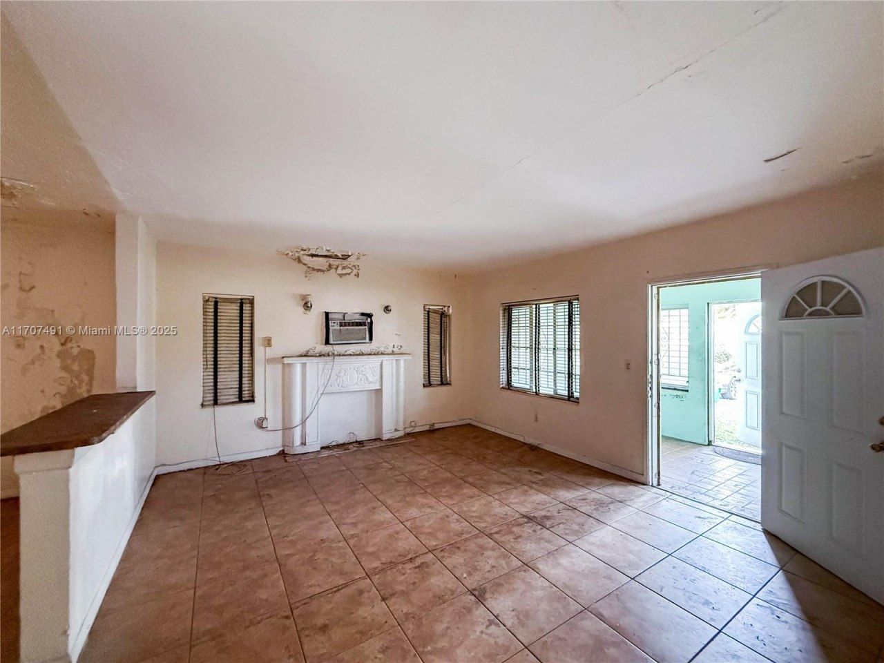 1770 NW 55th Ter, Miami, FL 33142 Photo