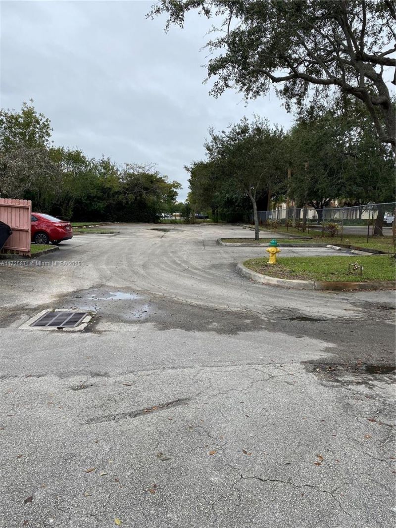 6950 Stirling Rd, Davie, FL 33024 Photo