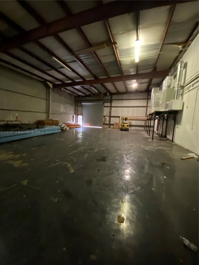 6950 Stirling Rd, Davie, FL 33024 Photo