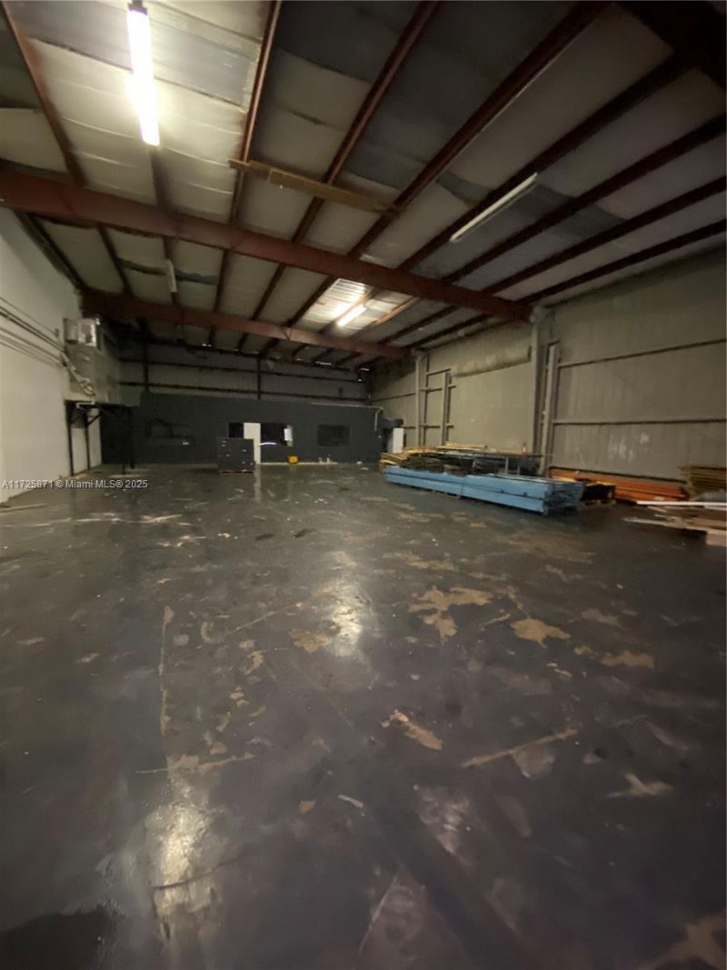 6950 Stirling Rd, Davie, FL 33024 Photo