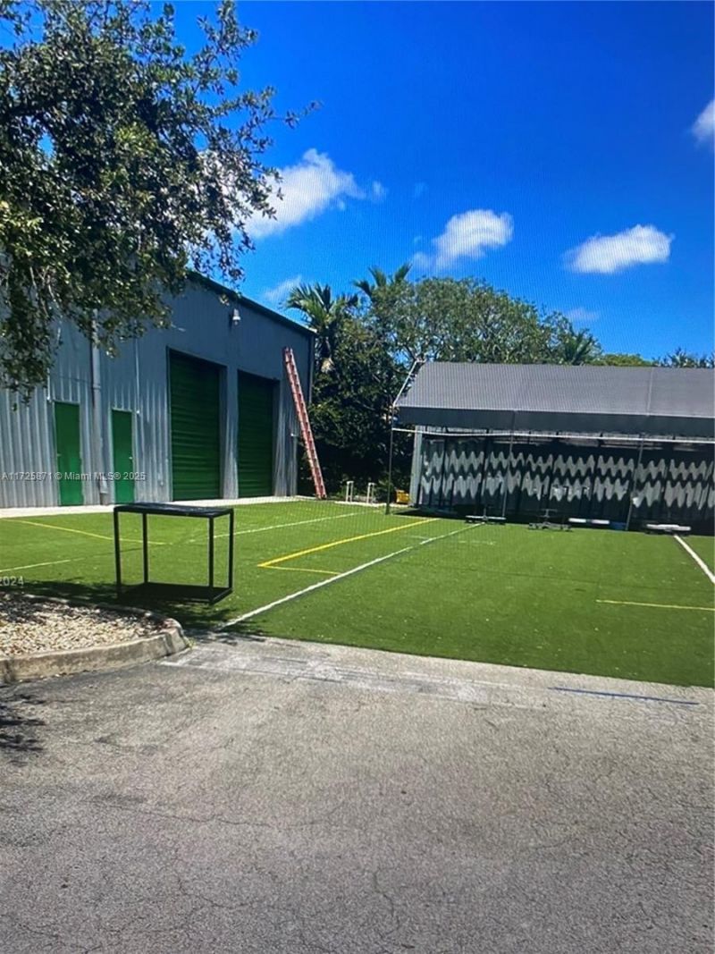 6950 Stirling Rd, Davie, FL 33024 Photo