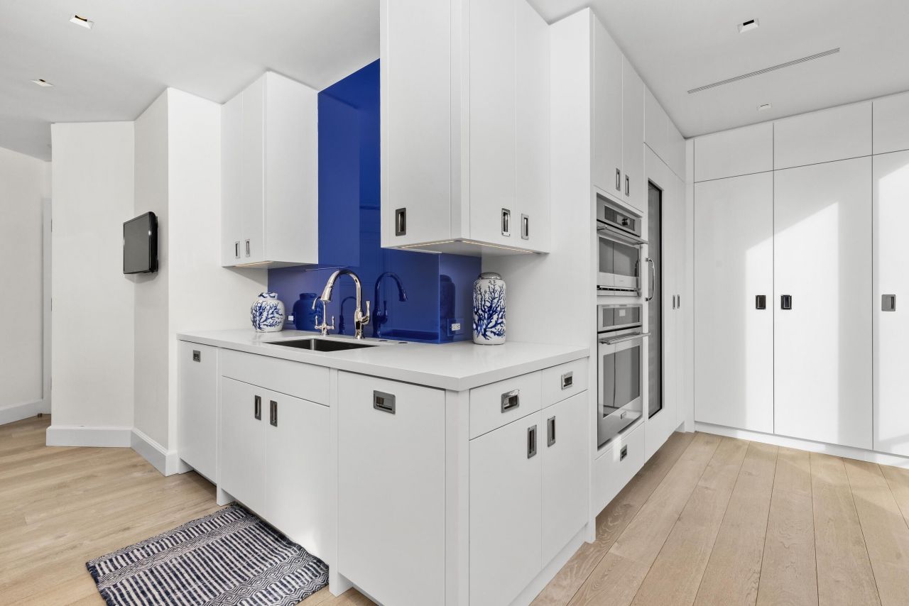 120 Sunset Avenue W, Unit 3a, Palm Beach, FL 33480 Photo