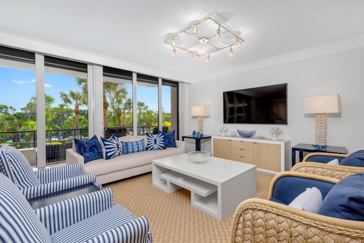 120 Sunset Avenue W, Unit 3a, Palm Beach, FL 33480 Photo