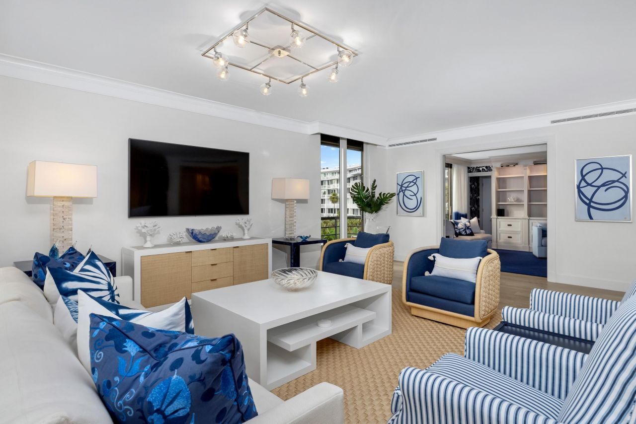 120 Sunset Avenue W, Unit 3a, Palm Beach, FL 33480 Photo