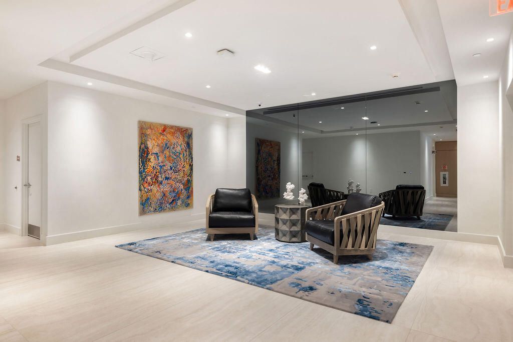305 Briny Avenue, Unit 303, Pompano Beach, FL 33062 Photo